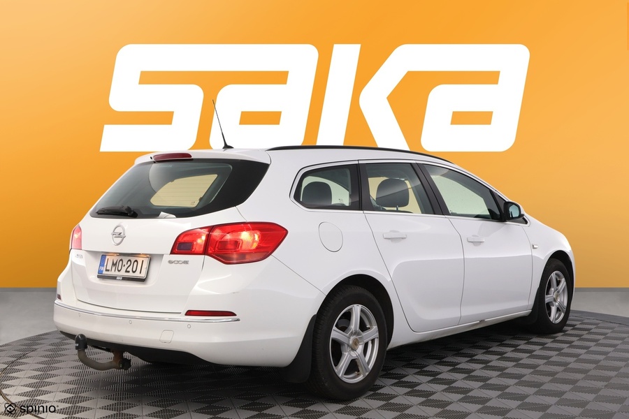 Opel Astra vaihtoauto