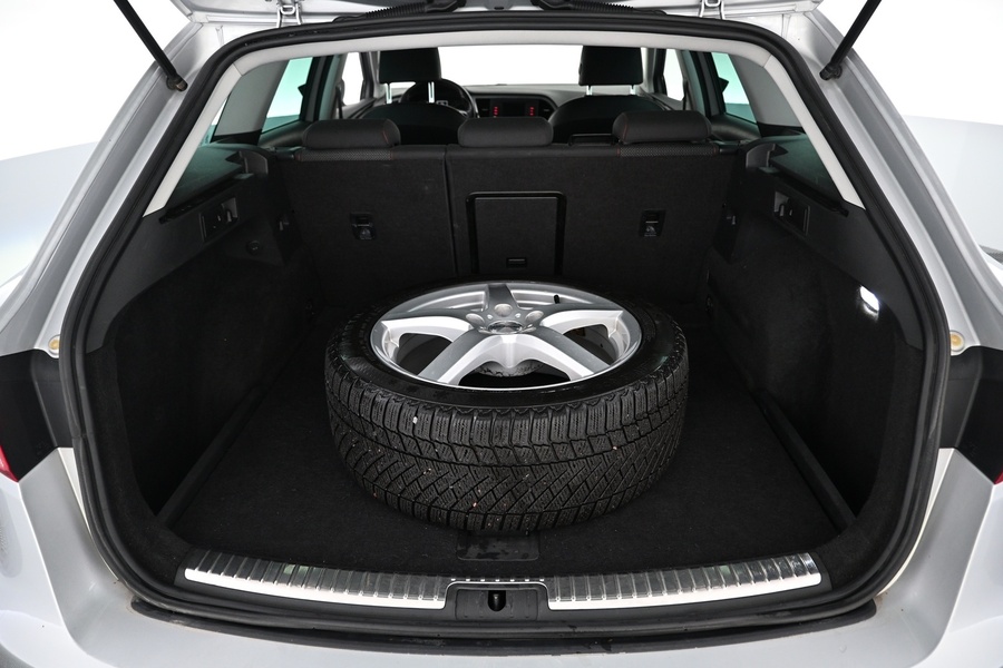 SEAT Leon ST vaihtoauto