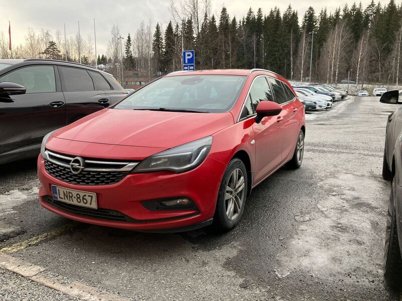Opel Astra vaihtoauto