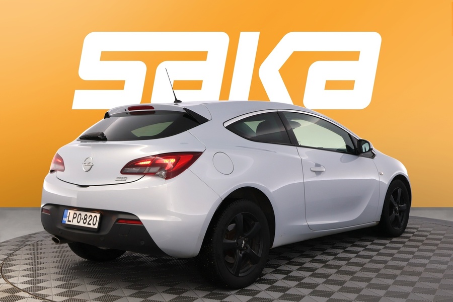 Opel Astra vaihtoauto