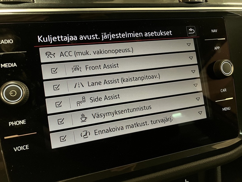 Volkswagen Tiguan vaihtoauto