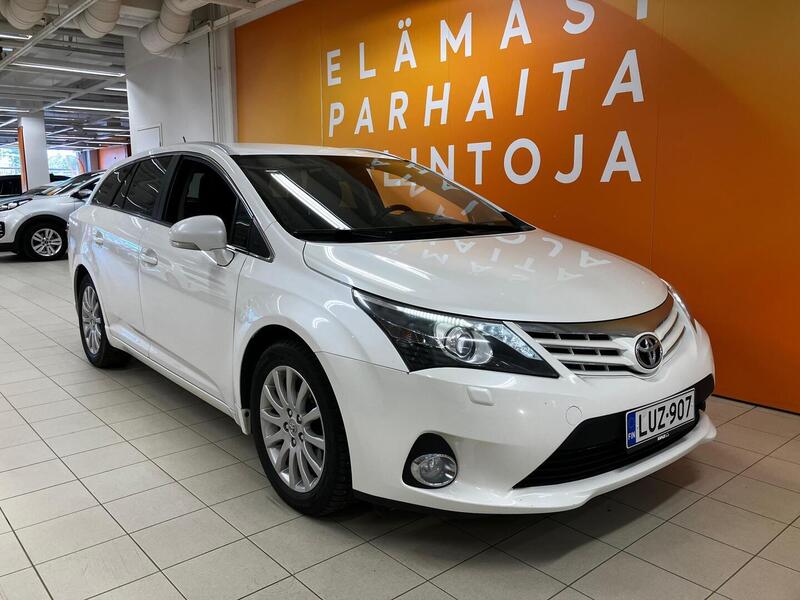 Toyota Avensis vaihtoauto