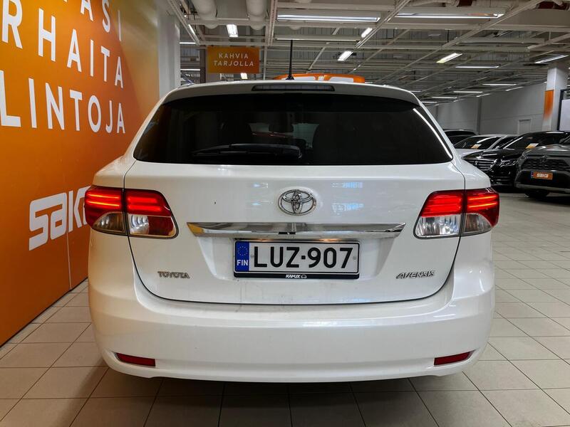Toyota Avensis vaihtoauto