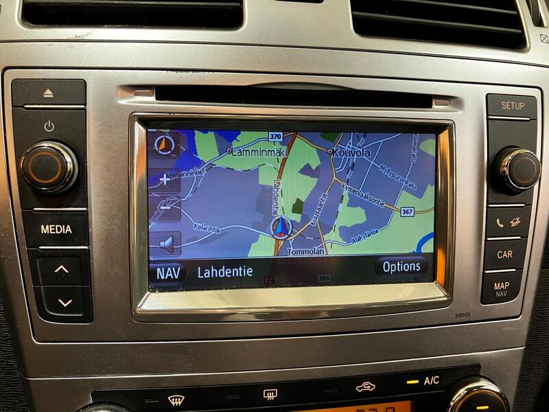 Toyota Avensis vaihtoauto