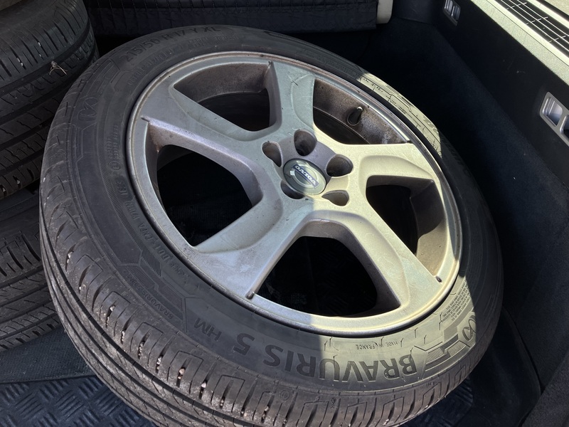 Volvo V70 vaihtoauto