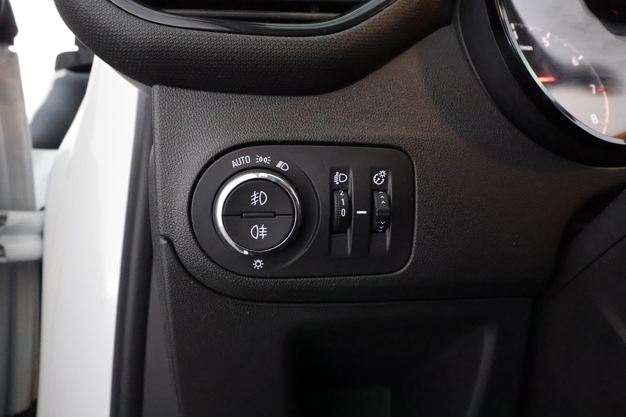 Opel Crossland X vaihtoauto