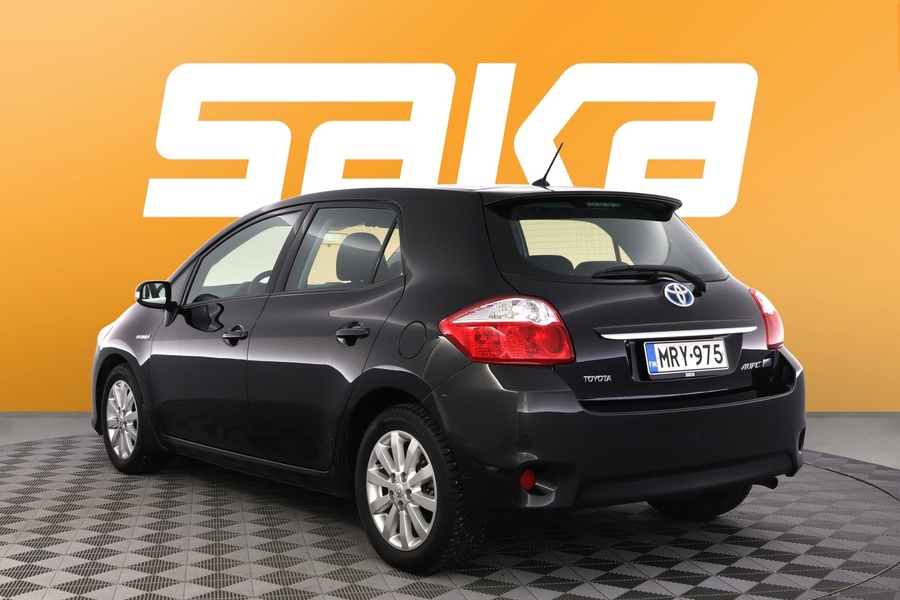 Toyota Auris vaihtoauto