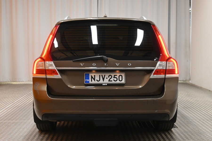 Volvo V70 vaihtoauto