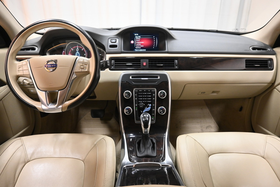 Volvo V70 vaihtoauto