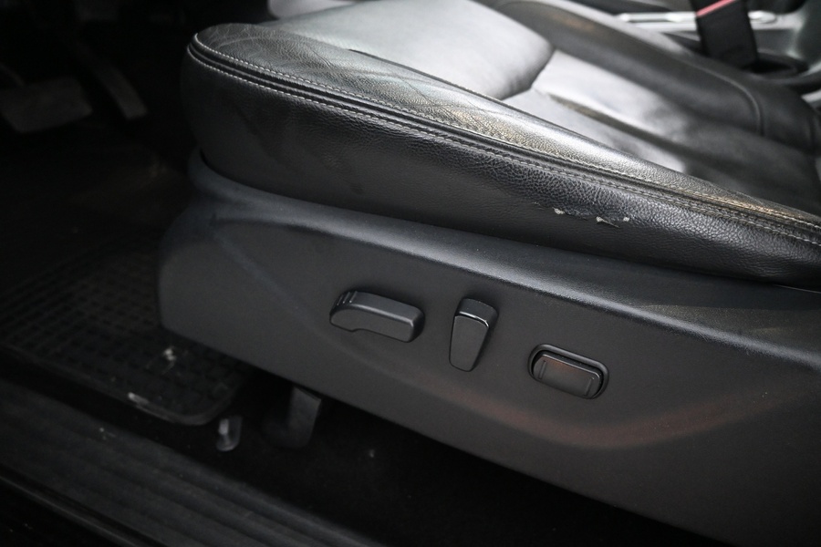 Nissan Navara vaihtoauto