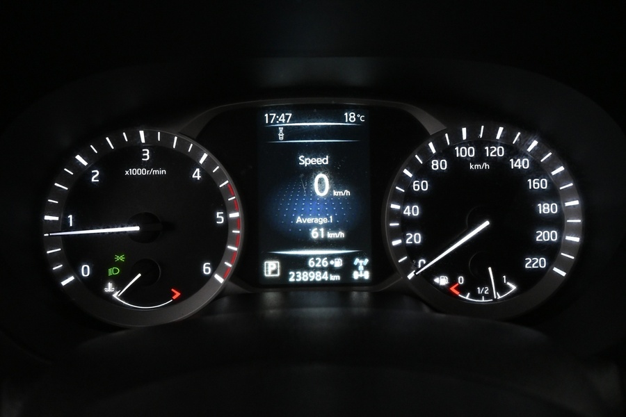 Nissan Navara vaihtoauto