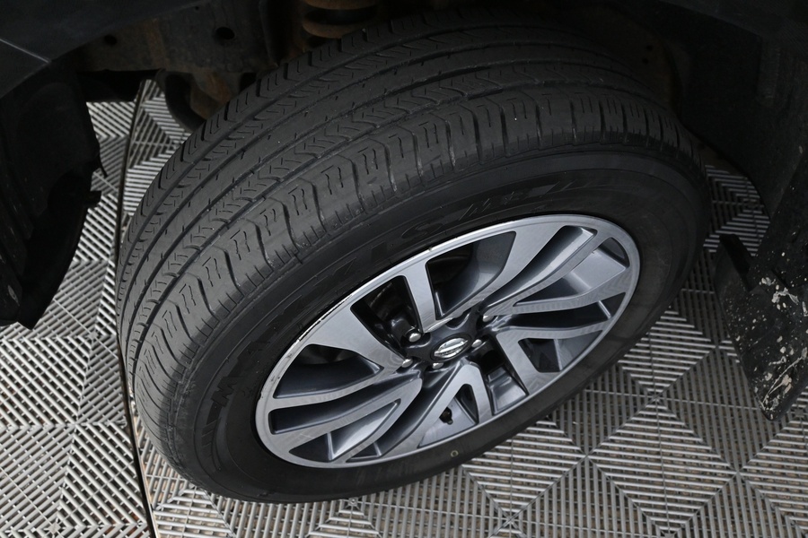 Nissan Navara vaihtoauto