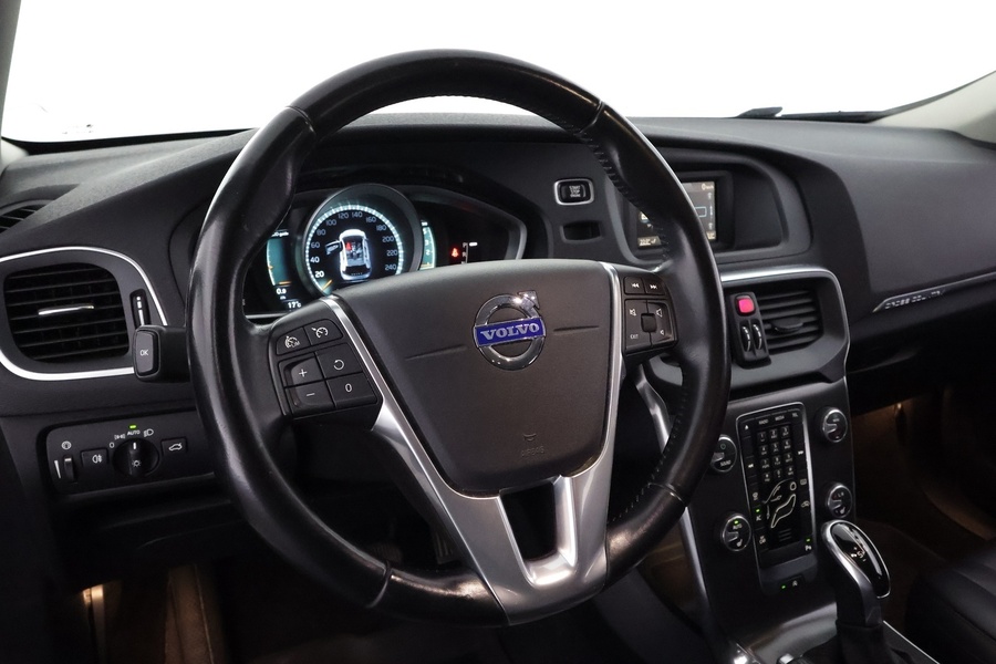 Volvo V40 Cross Country vaihtoauto