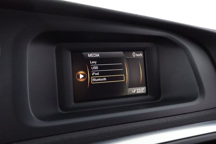 Volvo V40 Cross Country vaihtoauto