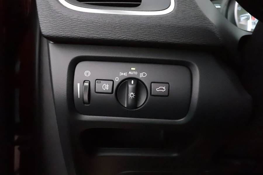 Volvo V40 Cross Country vaihtoauto