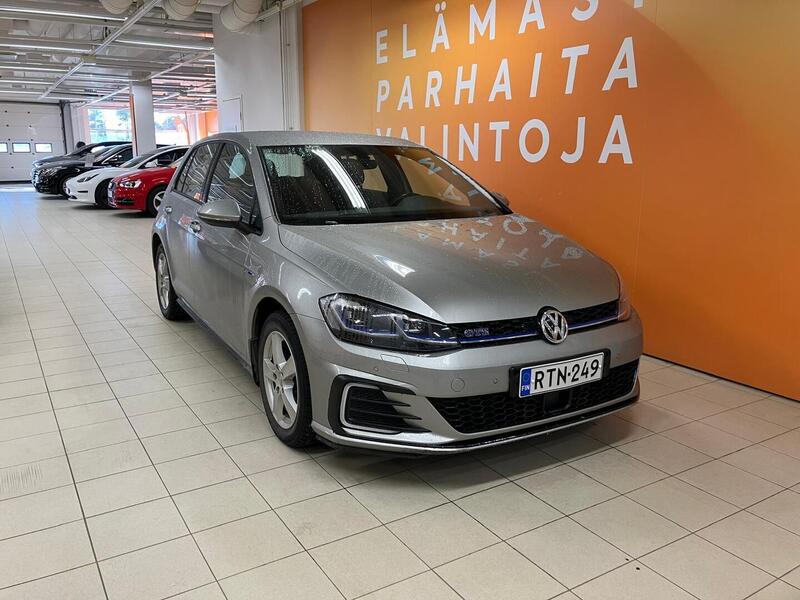 Volkswagen Golf vaihtoauto