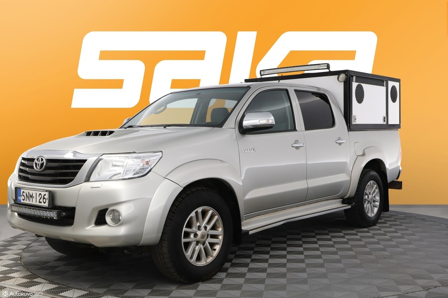 Toyota Hilux vaihtoauto