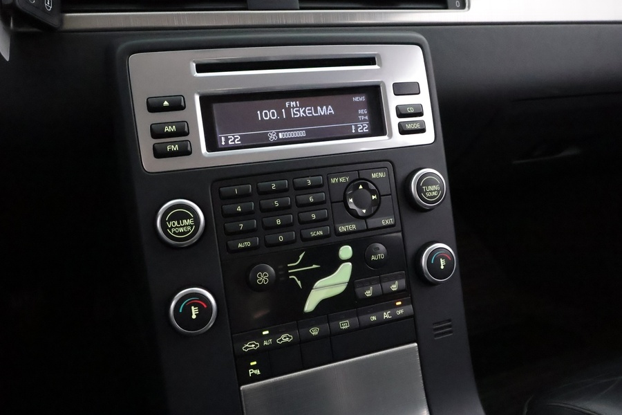 Volvo V70 vaihtoauto