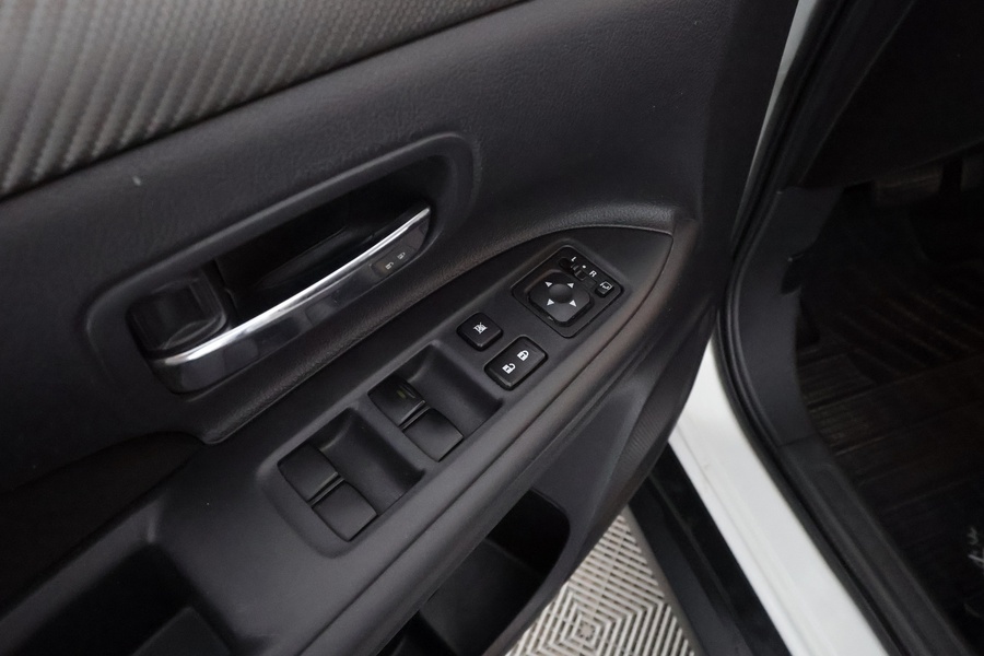 Mitsubishi Outlander vaihtoauto