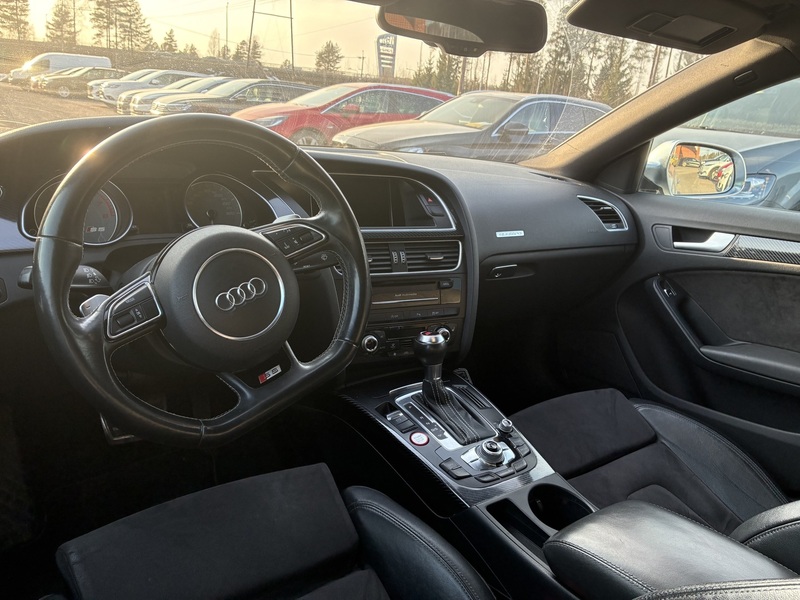 Audi S5 vaihtoauto