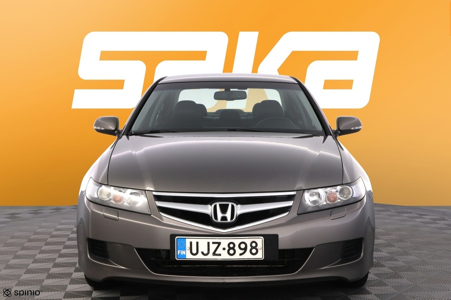 Honda Accord vaihtoauto