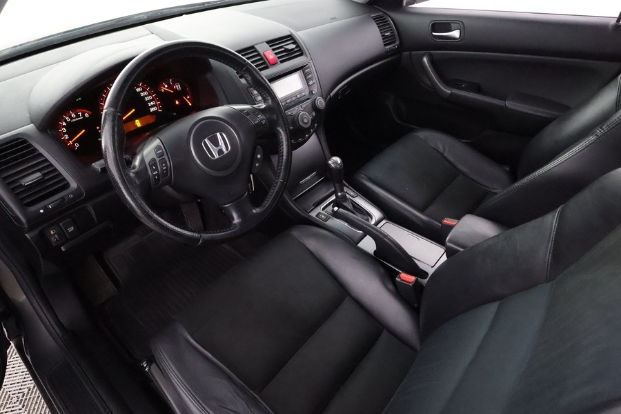 Honda Accord vaihtoauto