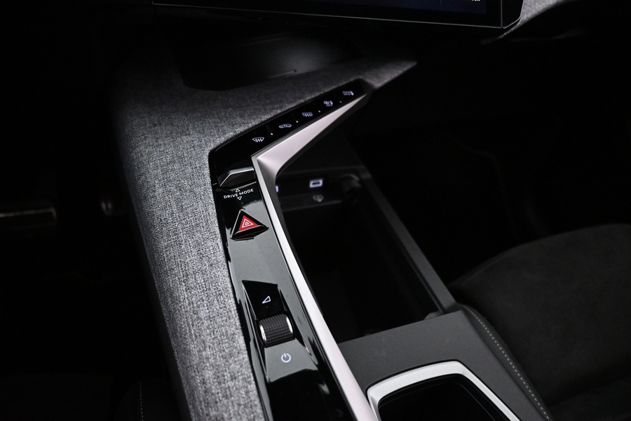 Peugeot E-5008 vaihtoauto