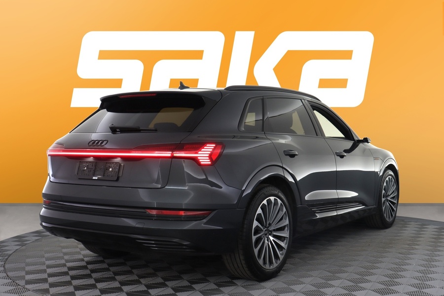 Audi e-tron vaihtoauto