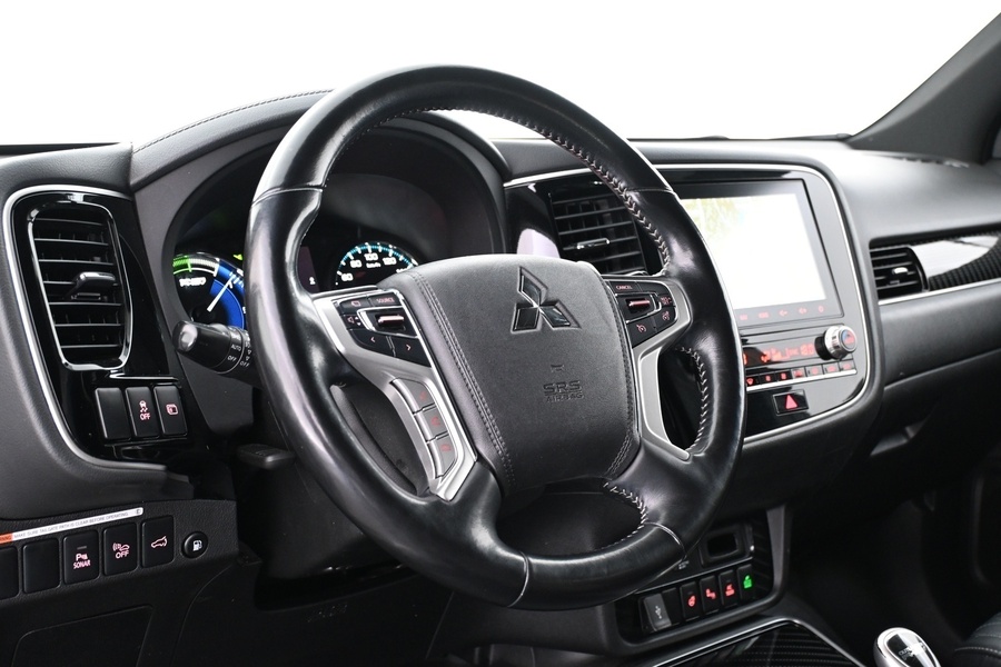 Mitsubishi Outlander PHEV vaihtoauto