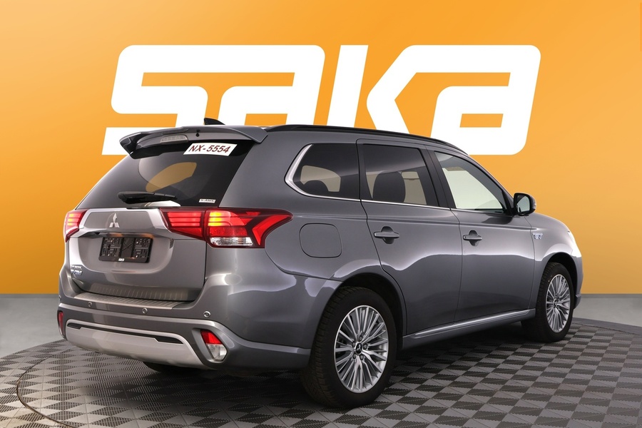 Mitsubishi Outlander PHEV vaihtoauto