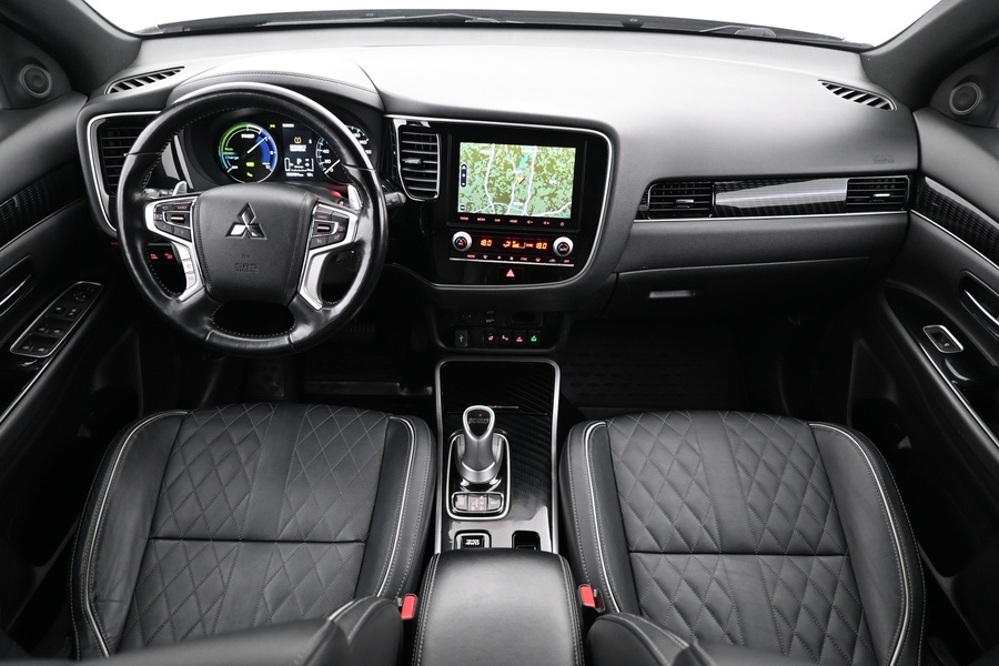 Mitsubishi Outlander PHEV vaihtoauto