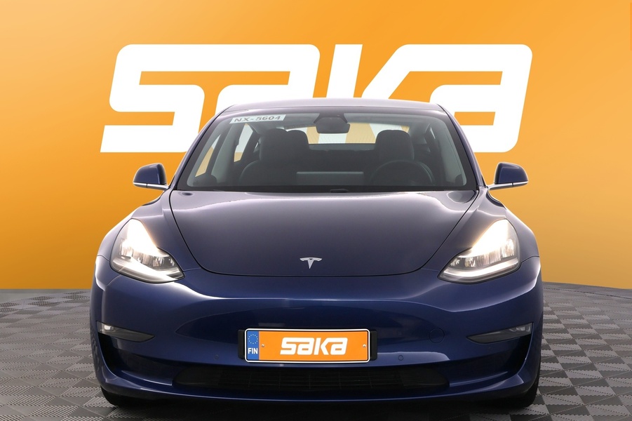 Tesla Model 3 vaihtoauto