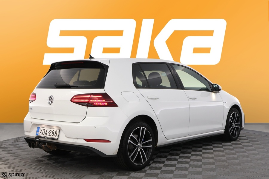 Volkswagen Golf vaihtoauto