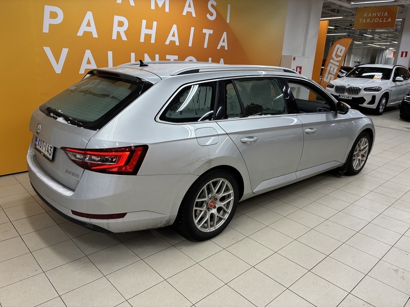 Skoda Superb vaihtoauto