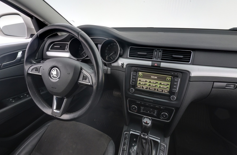 Skoda Superb vaihtoauto