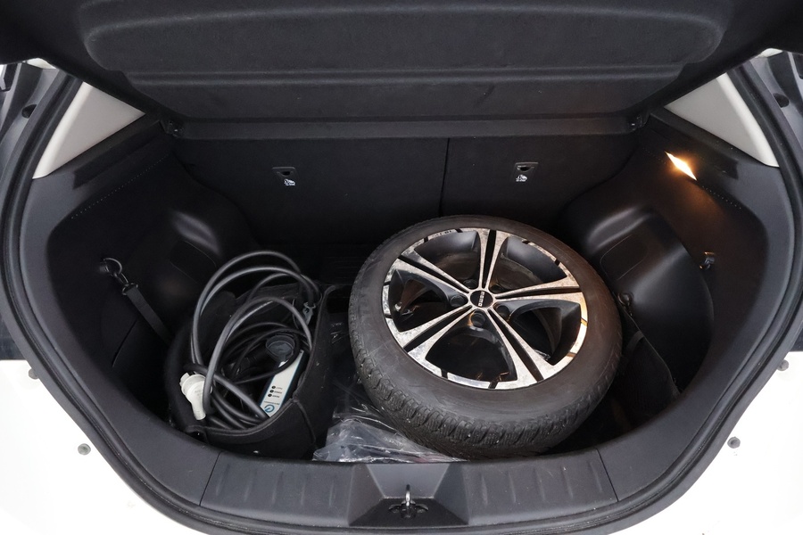 Nissan Leaf vaihtoauto