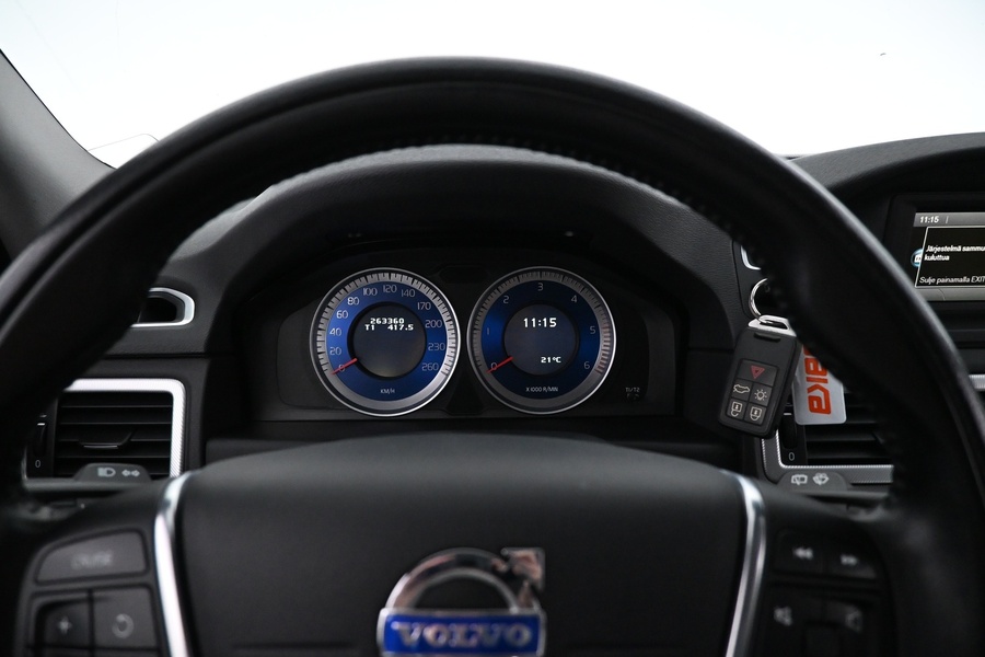 Volvo V70 vaihtoauto