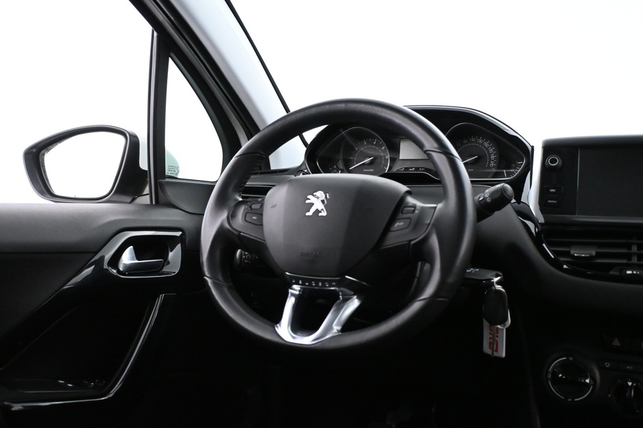 Peugeot 208 vaihtoauto