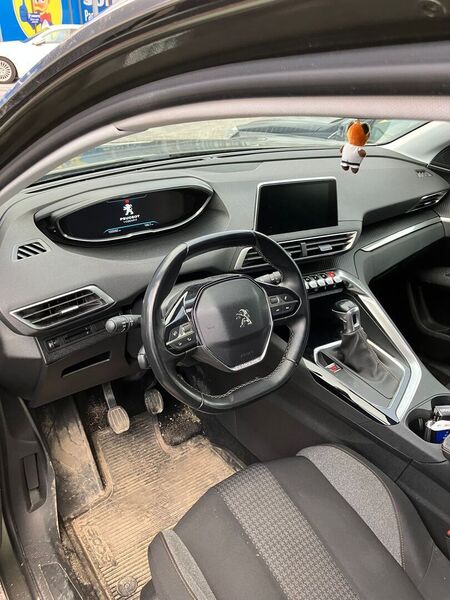 Peugeot 5008 vaihtoauto