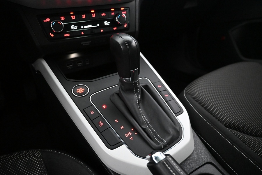 SEAT Arona vaihtoauto