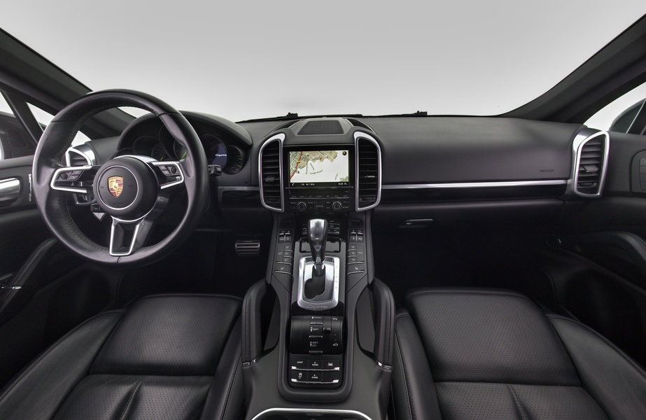 Porsche Cayenne vaihtoauto