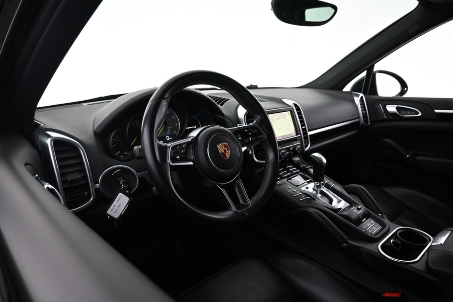 Porsche Cayenne vaihtoauto