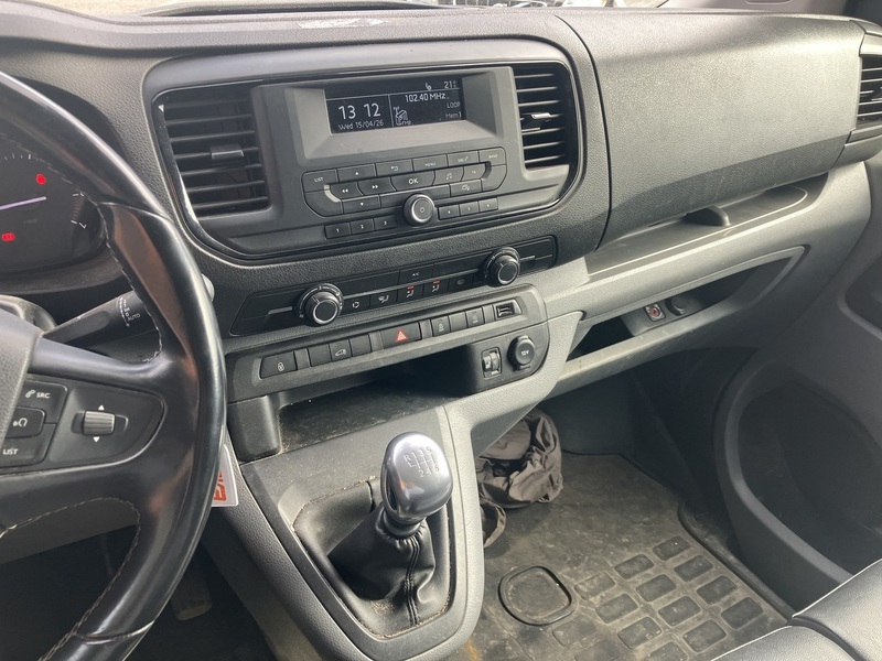 Opel Vivaro vaihtoauto