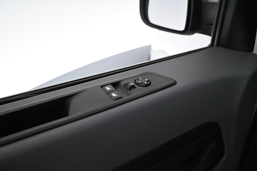 Opel Vivaro vaihtoauto