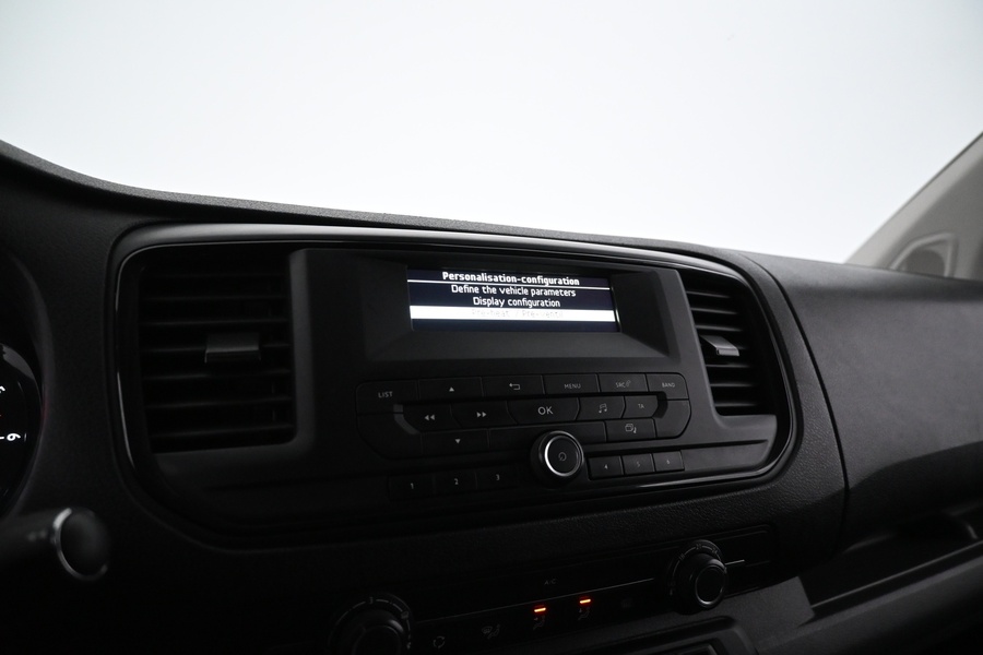 Opel Vivaro vaihtoauto