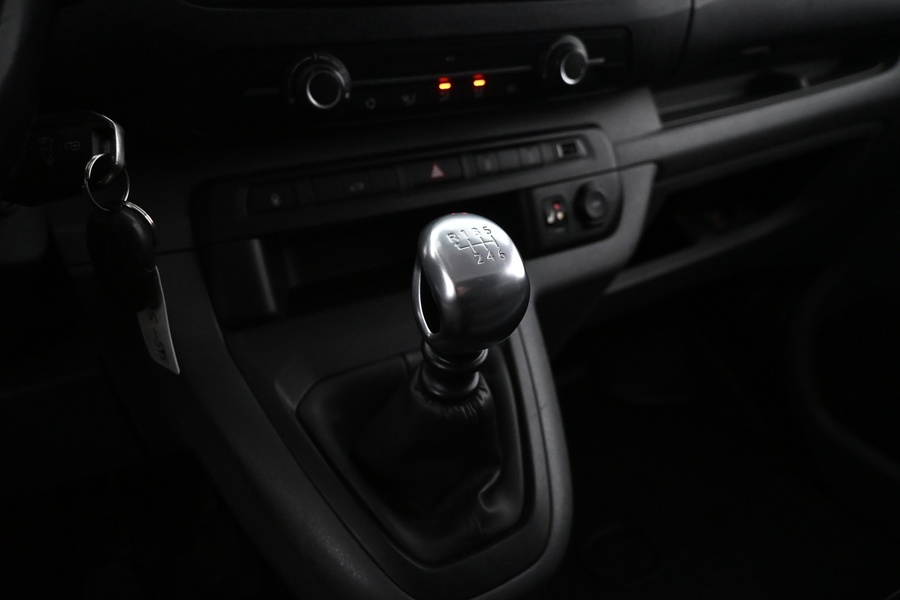Opel Vivaro vaihtoauto