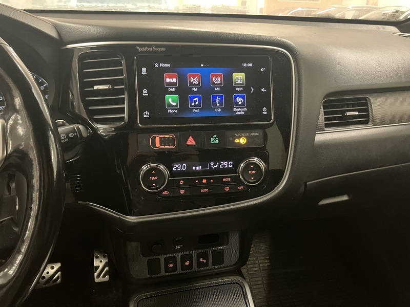 Mitsubishi Outlander PHEV vaihtoauto