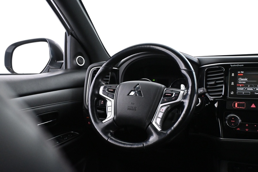 Mitsubishi Outlander PHEV vaihtoauto