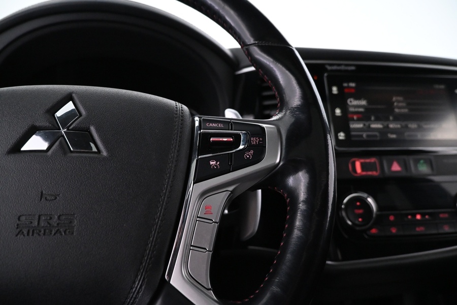 Mitsubishi Outlander PHEV vaihtoauto