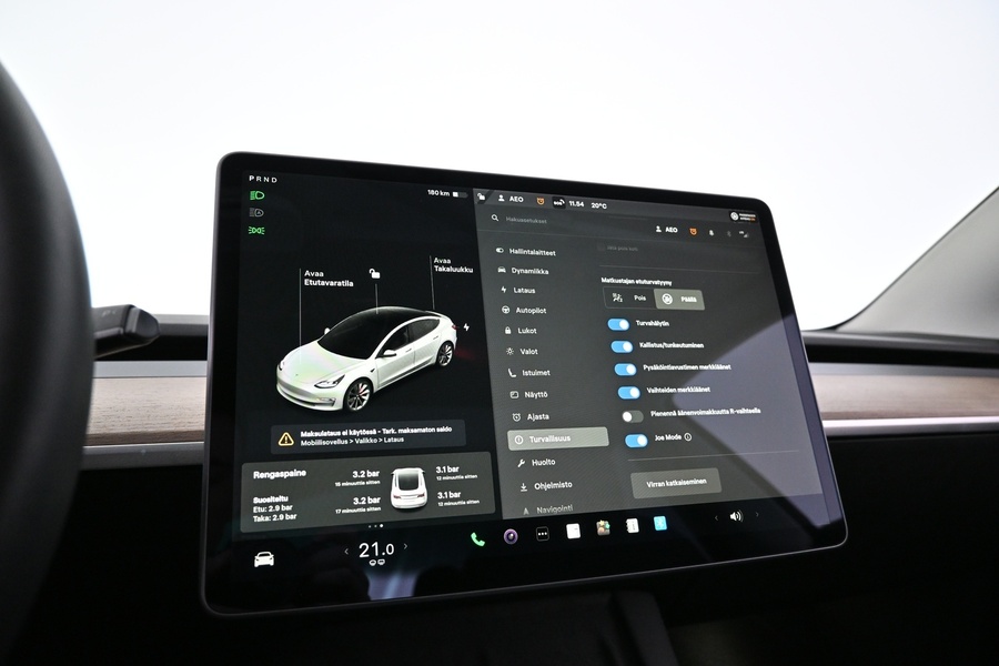 Tesla Model 3 vaihtoauto